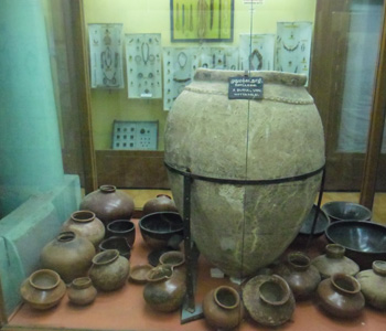 Burial urn